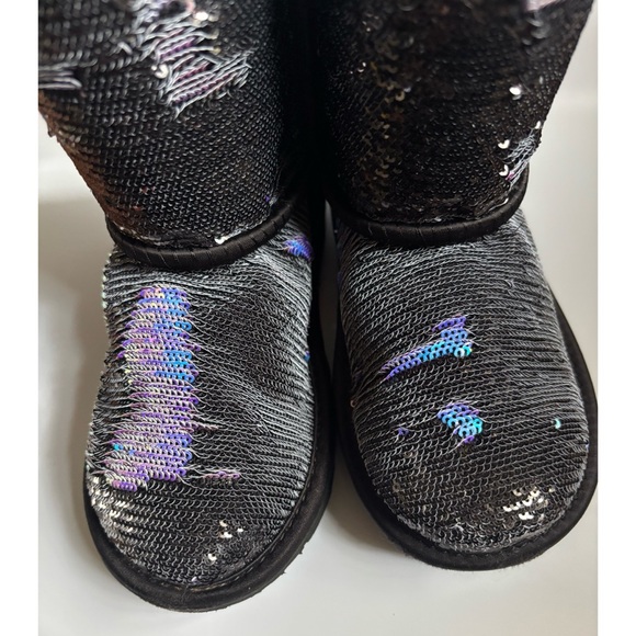 UGG Kids Black and Purple Sequin Boots - Picture 5 of 10